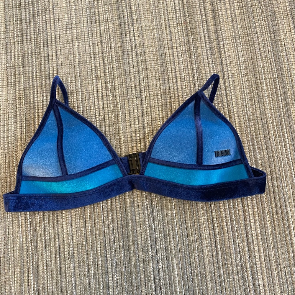 RARE blue triangl top